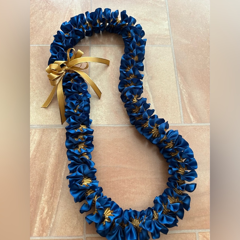 NWOT Graduation Lei Handmade Blue & Gold Plumeria Spiral Satin Ribbon Lei